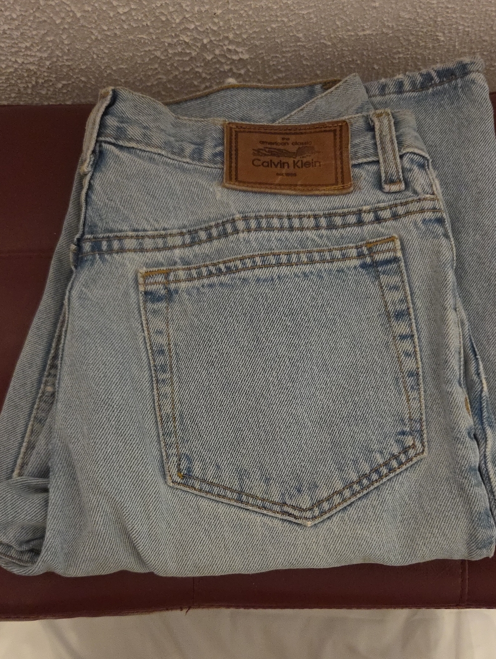 Calvin Klein Light Wash Relaxed Fit Women's Jeans